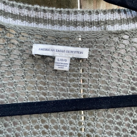 American Eagle Army Green Boyfriend Style Loose Knit Academia Cardigan Sweater - Picture 5 of 7